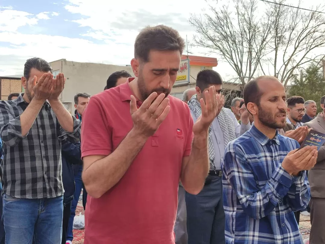 نماز عید بندگی در فراهان برگزار شد