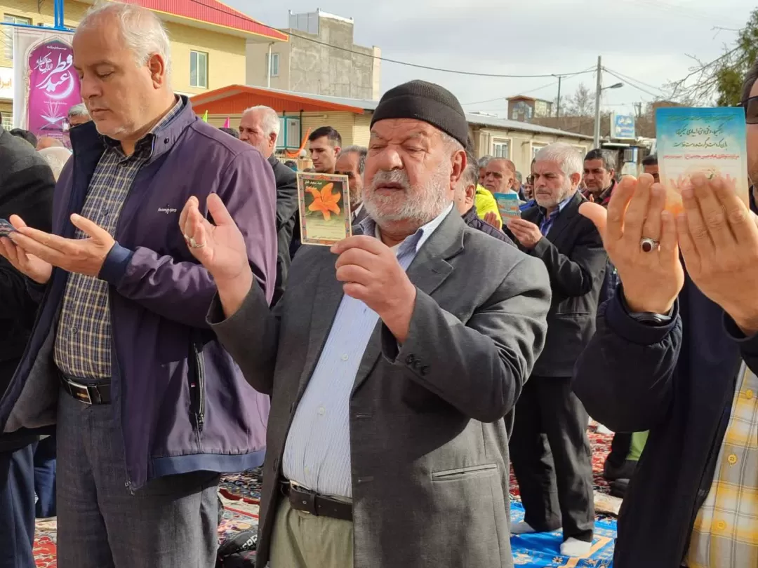 نماز عید بندگی در فراهان برگزار شد