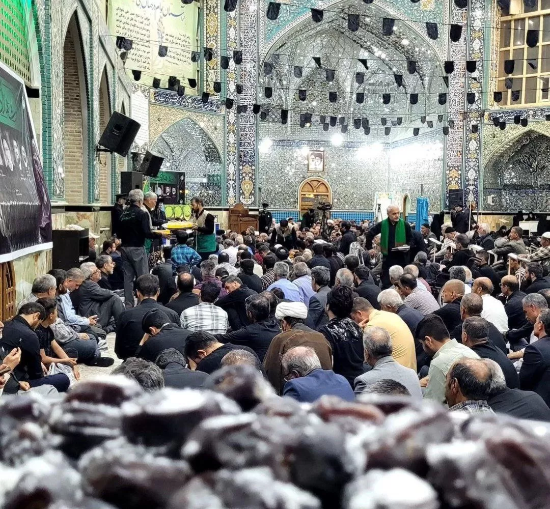 مراسم بزرگداشت شهدای خدمت در ساوه برگزار شد