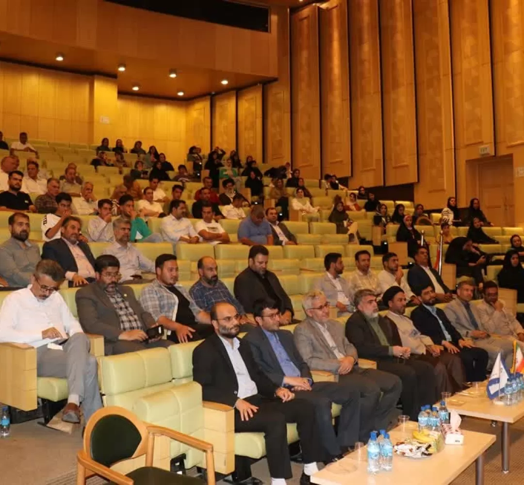 قهرمانان ورزشی خمین تجلیل شدند