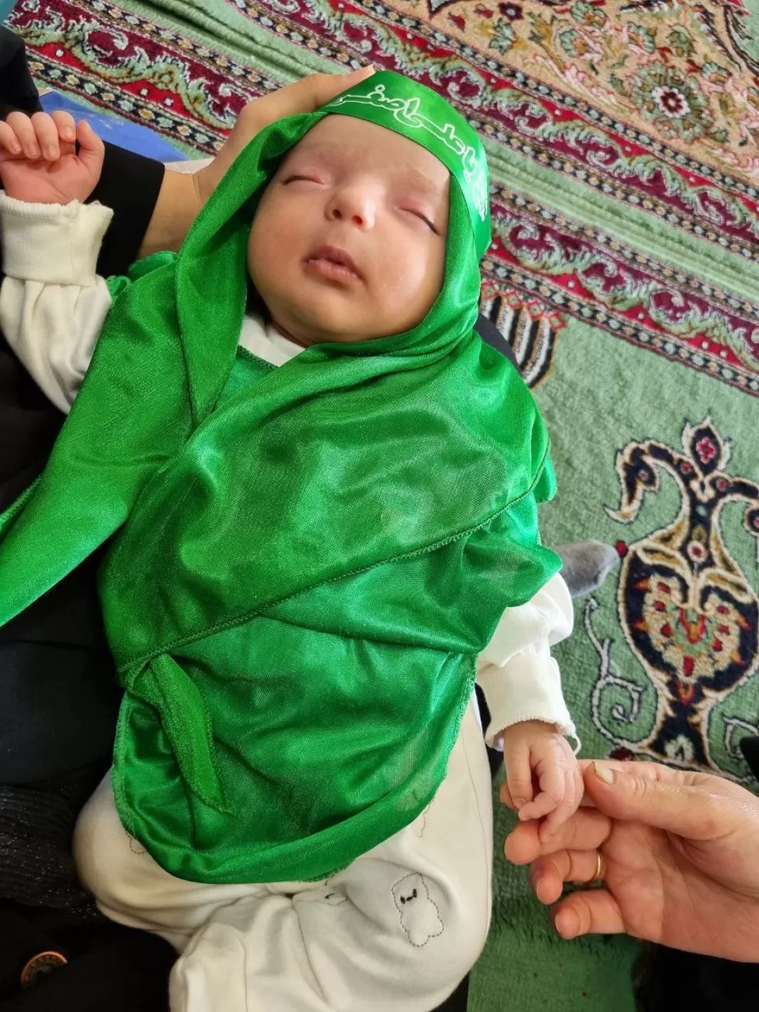آئین شیرخوارگان حسینی در ساوه برگزار شد
