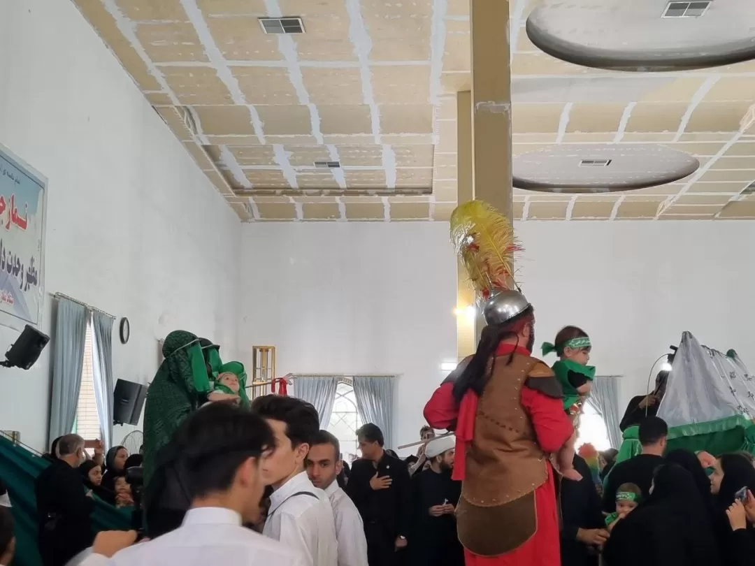 آئین شیرخوارگان حسینی در ساوه برگزار شد