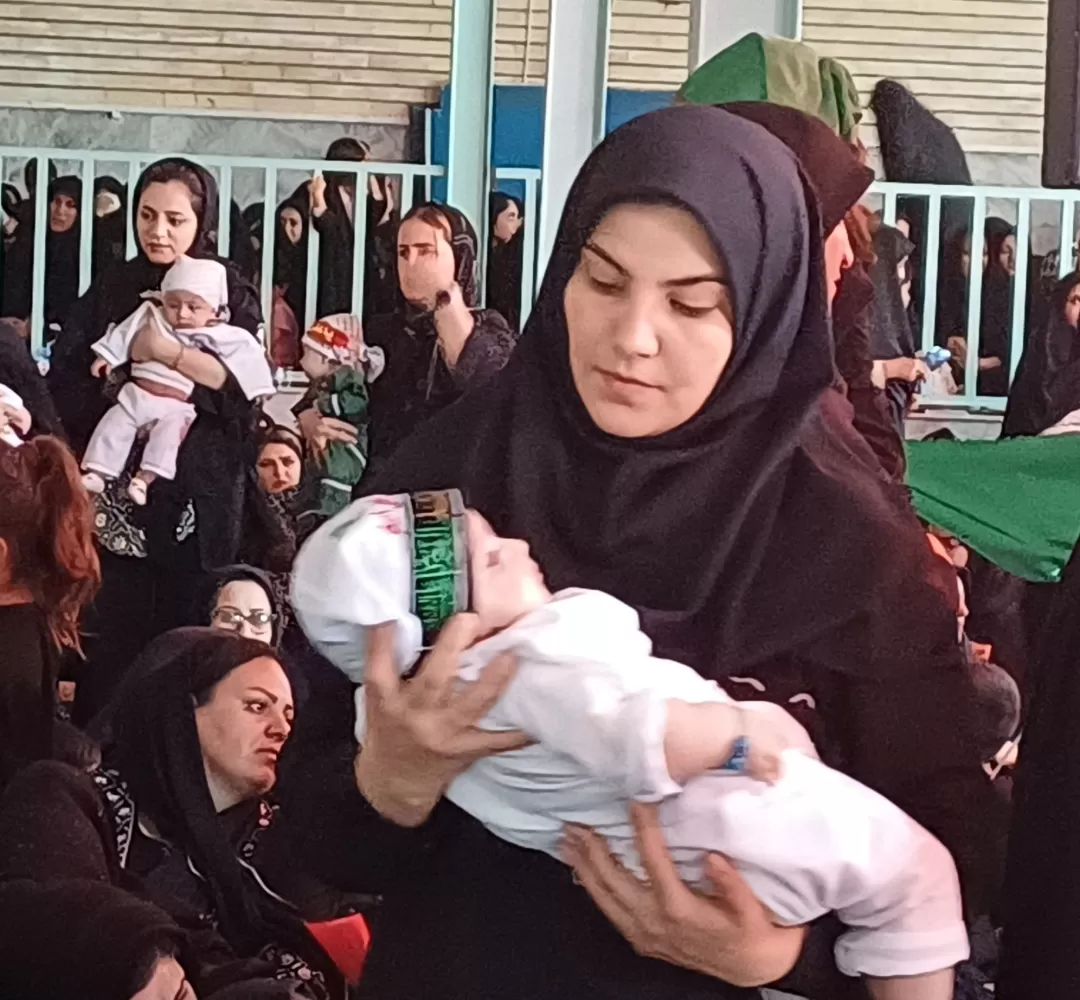 همایش شیرخوارگان حسینی در اراک برگزار شد