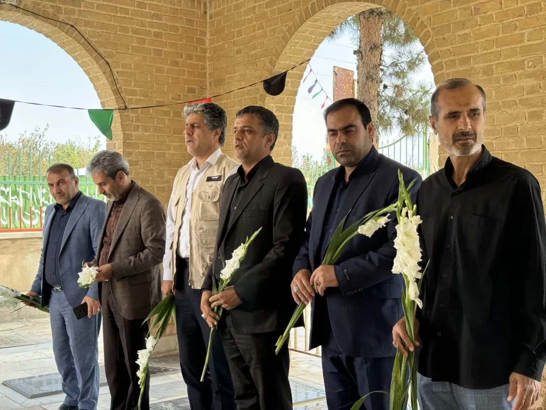 دیدار و تجدید میثاق با شهدا