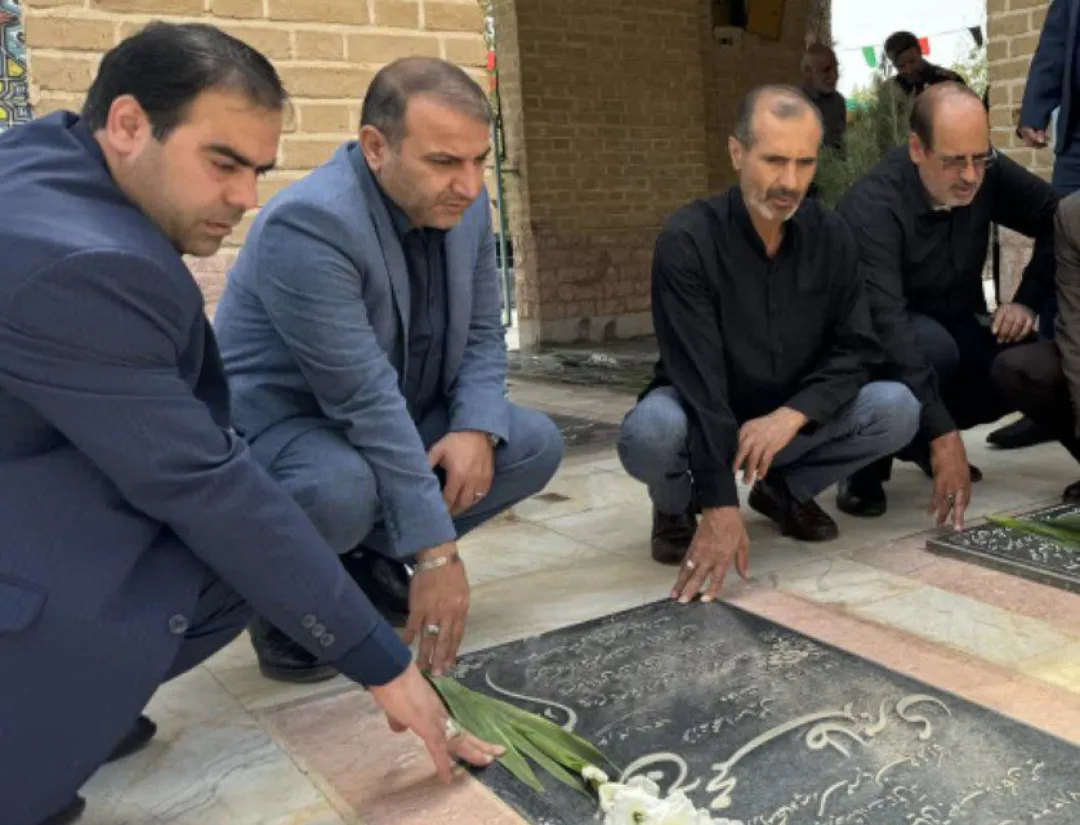 دیدار و تجدید میثاق با شهدا