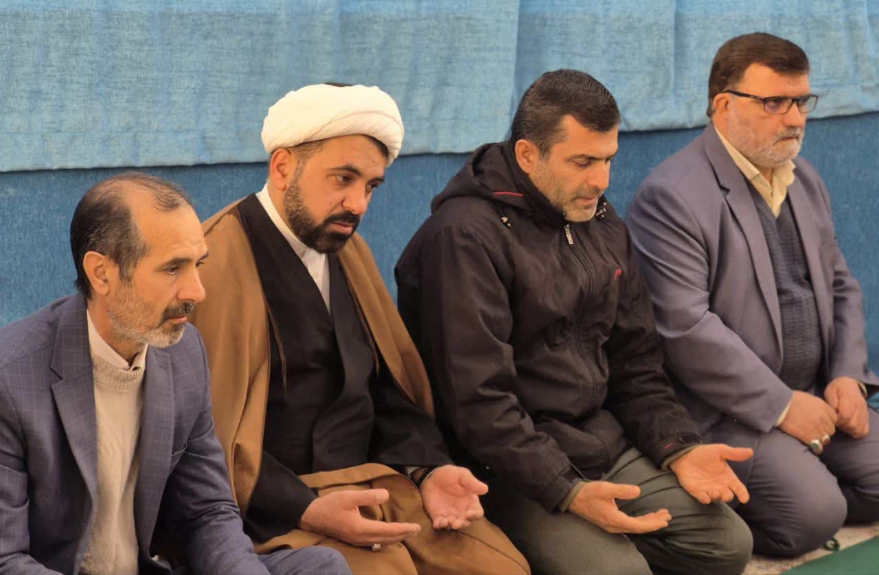 غباروبی مضجع شریف امامزاده سید اسحاق (ع)