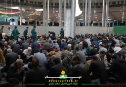 برپایی سفره افطاری ساده در اراک