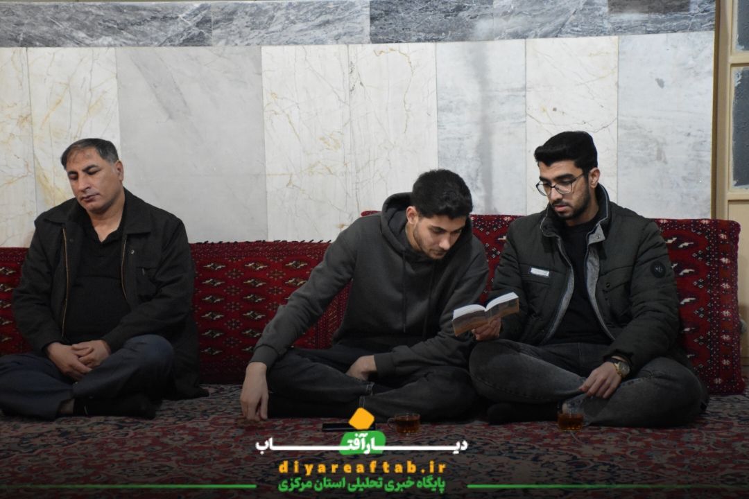 مراسم شب سوم قدر در مسجد کوثر اراک