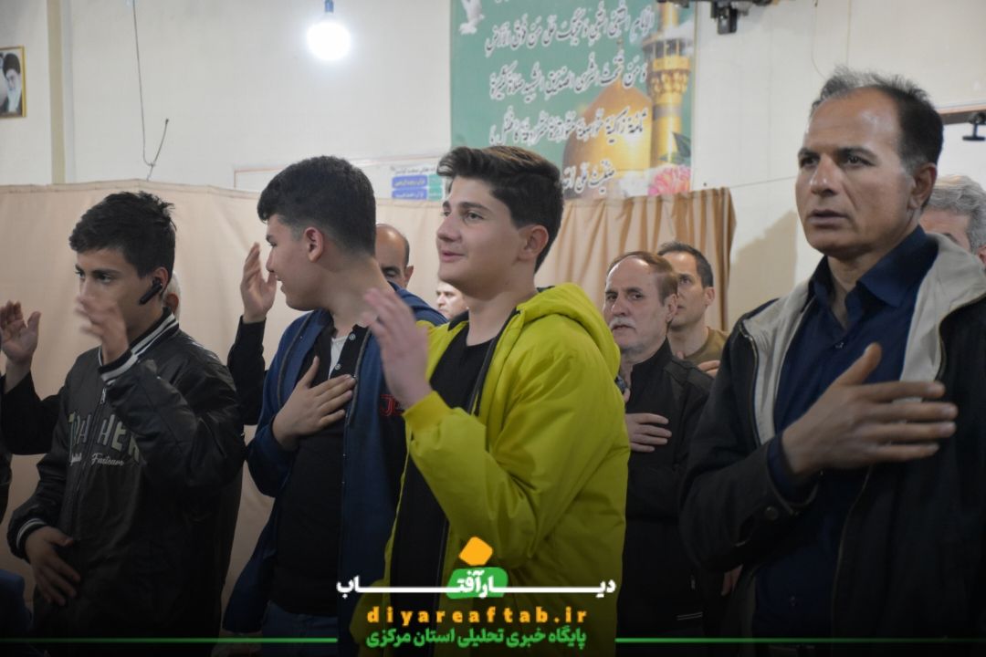 مراسم شب سوم قدر در مسجد کوثر اراک