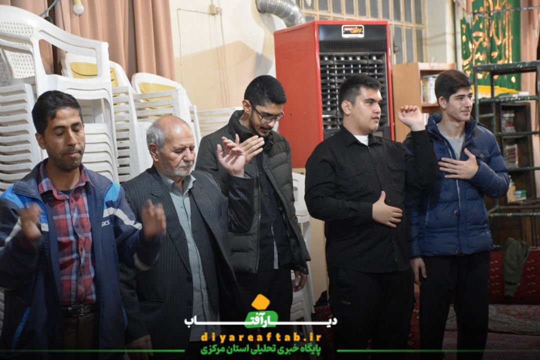 مراسم شب سوم قدر در مسجد کوثر اراک