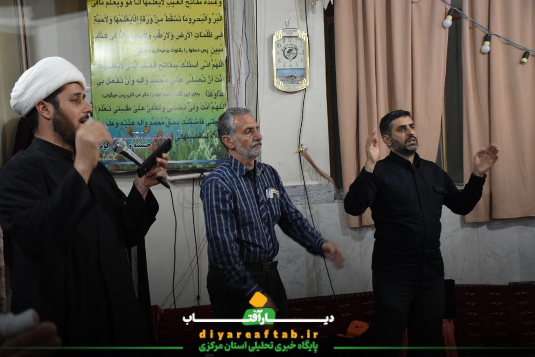 مراسم شب سوم قدر در مسجد کوثر اراک