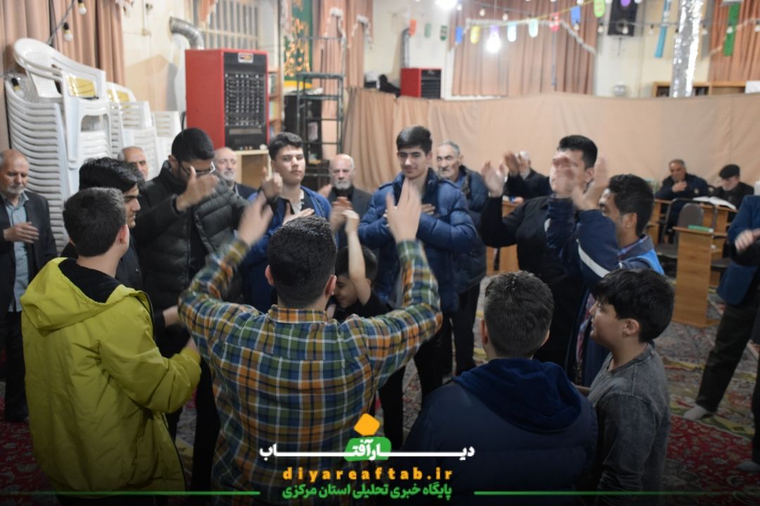 مراسم شب سوم قدر در مسجد کوثر اراک