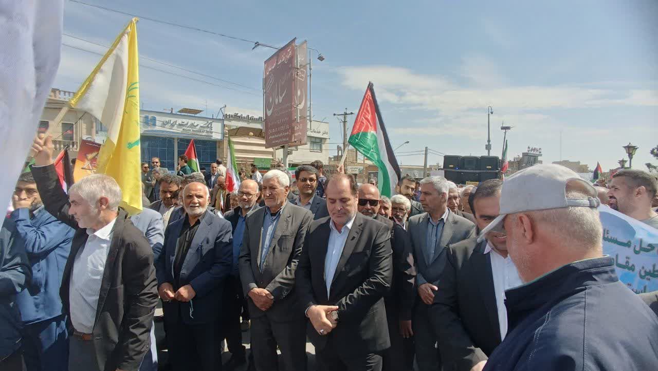 حضور پرشور روزه‌داران ساوجی در روز قدس