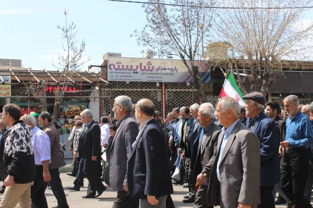 شکوه حضور مردم انقلابی زرندیه در روز قدس