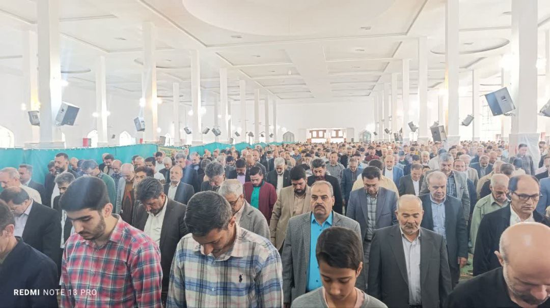 نماز عید سعید فطر در ساوه اقامه شد