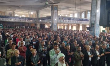 نماز عید فطر در دلیجان اقامه شد