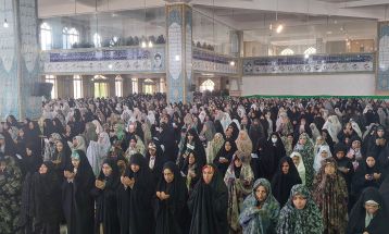 نماز عید فطر در دلیجان اقامه شد