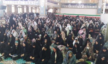 نماز عید فطر در دلیجان اقامه شد