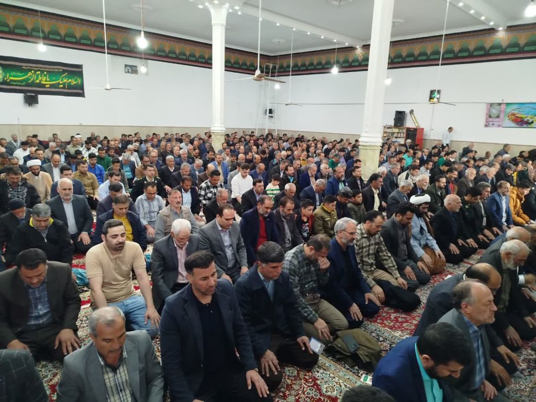نماز عید فطر در کمیجان اقامه شد