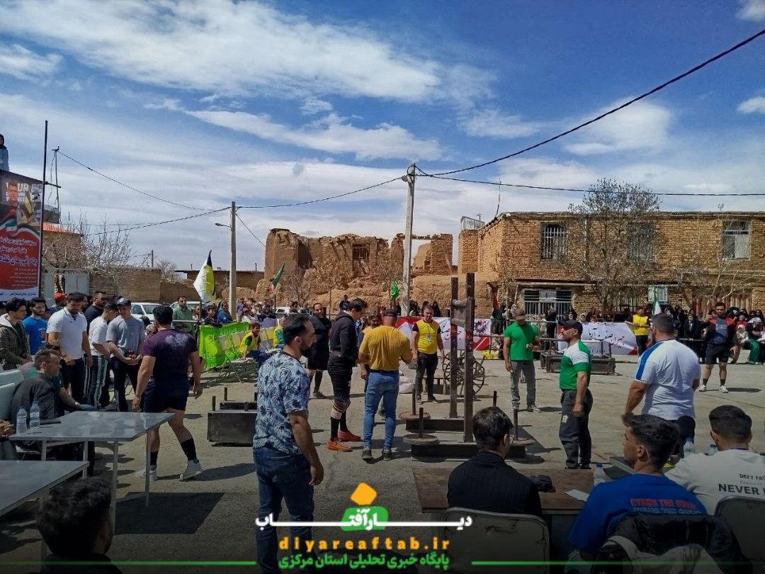 رقابت‌ قویترین مردان در خمین