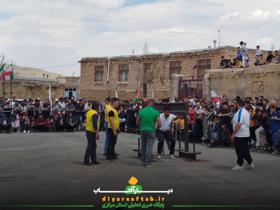 رقابت‌ قویترین مردان در خمین