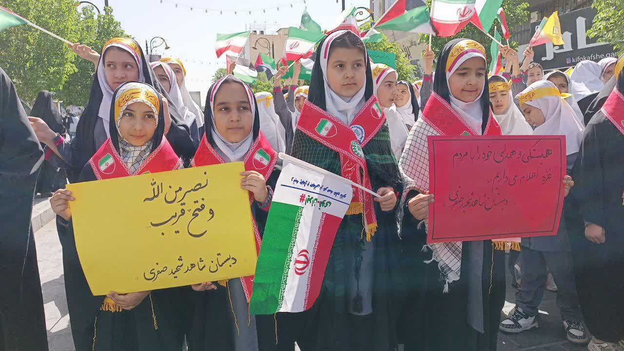 اجتماع آینده‌سازان ساوجی در حمایت از مردم غزه