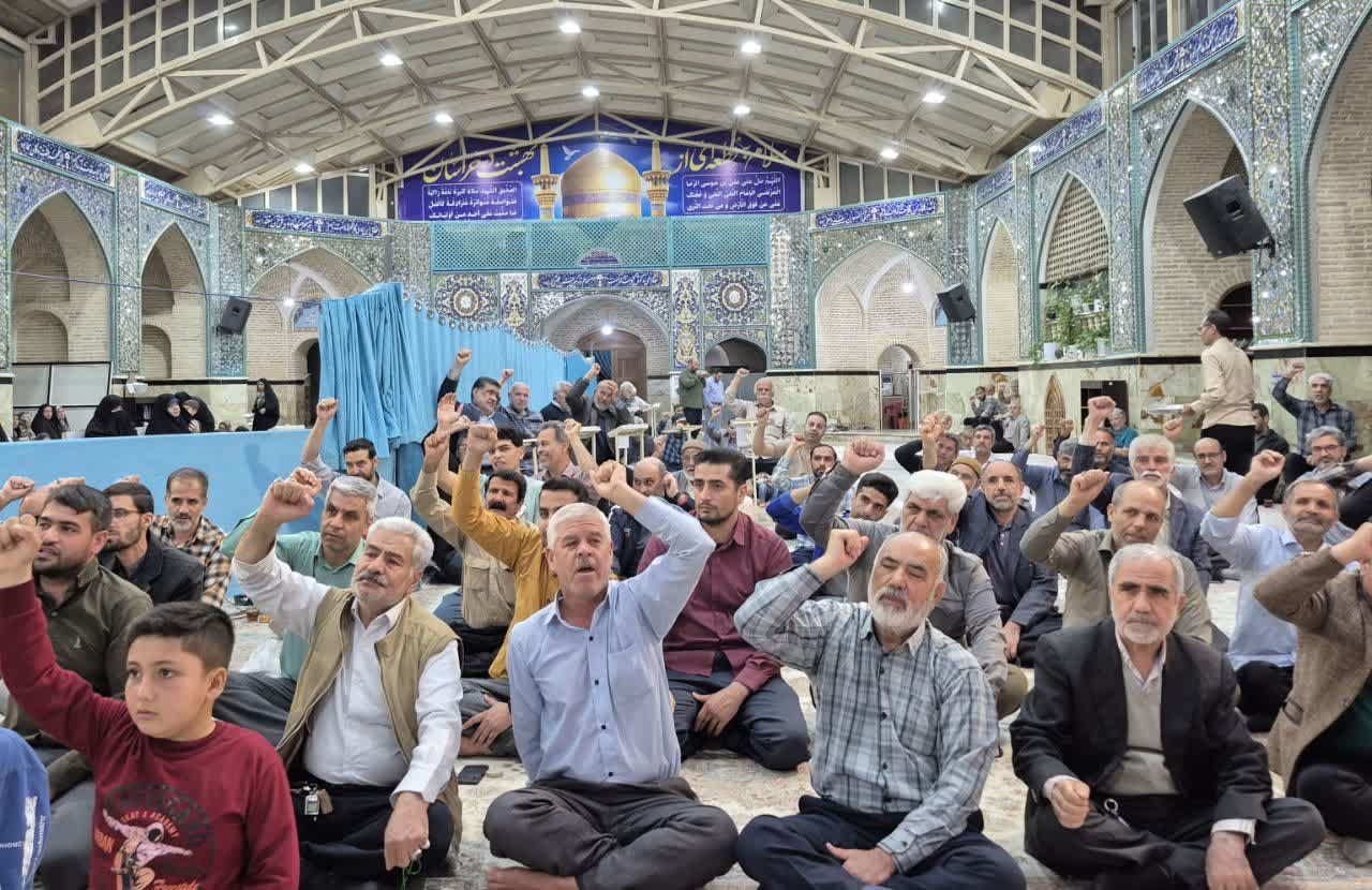 اجتماع حامیان مقاومت در ساوه برگزار شد