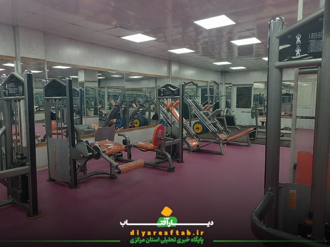 بازدید استاندار مرکزی از ماشین‌سازی