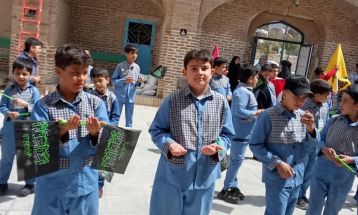 عزاداری دانش‌آموزان در سوگ شهادت امام صادق (ع)