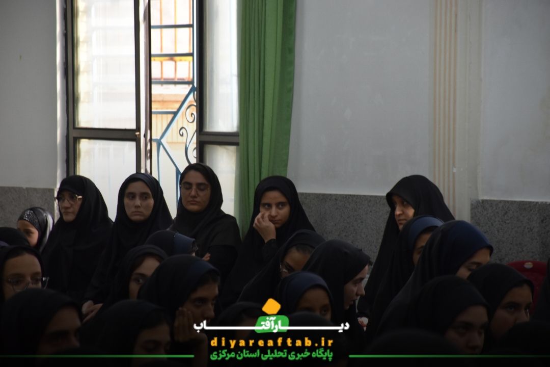 زنگ سپاس معلم در اراک نواخته شد