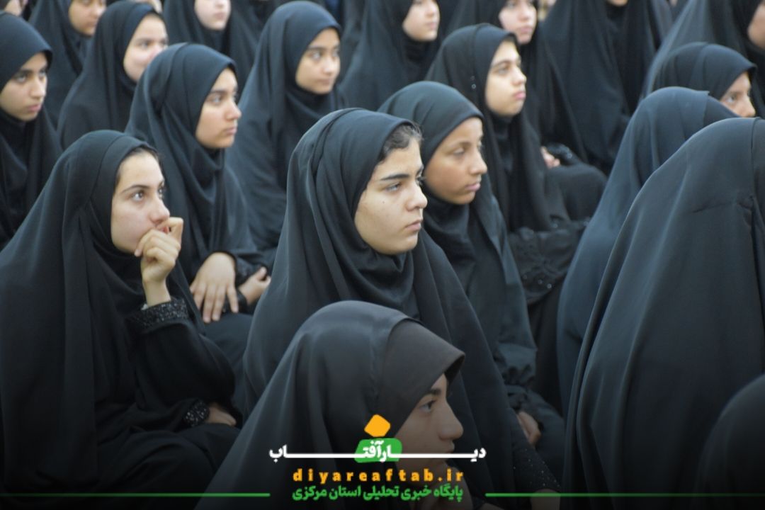 زنگ سپاس معلم در اراک نواخته شد