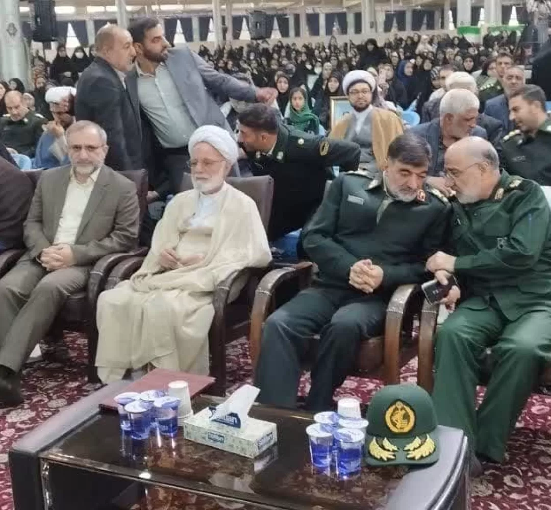 ورود پیکر شهیدگمنام به یادواره شهدای انتظامی مرکزی