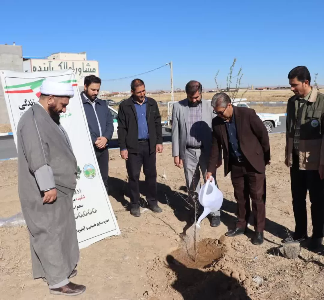 آغاز «طرح کاشت یک میلیارد درخت» در فراهان
