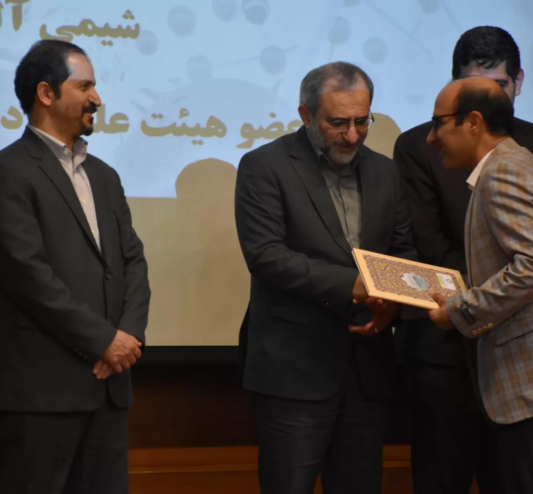 مراسم تجلیل از پژوهشگران برتر استان مرکزی