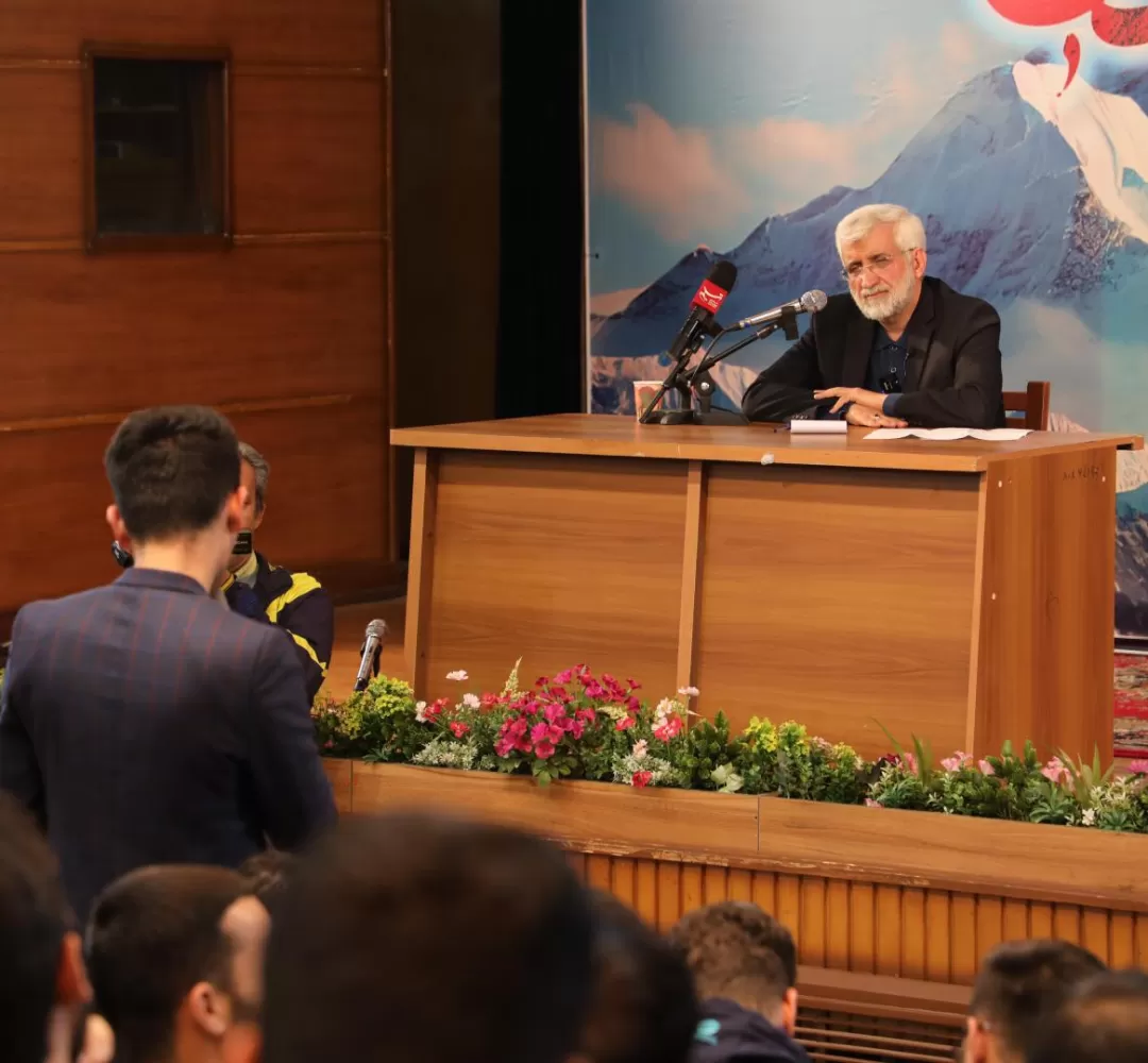 سعید جلیلی در میان دانشجویان اراکی