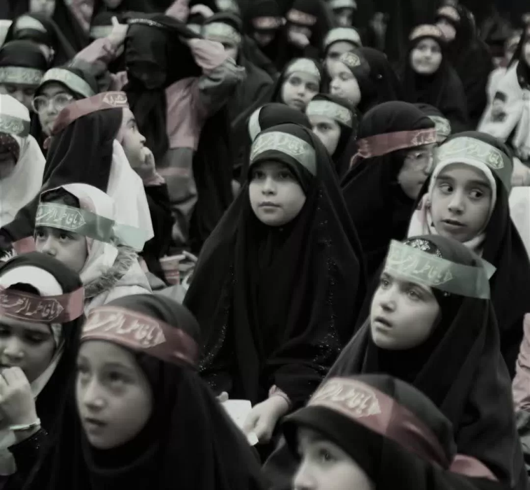 عزاداری دختران «ریحانه» در اراک