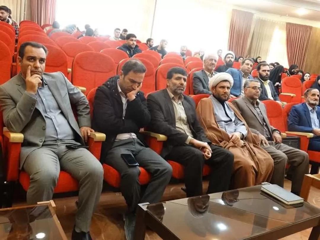 تحقق جهادتبیین با وحدت حوزه و دانشگاه