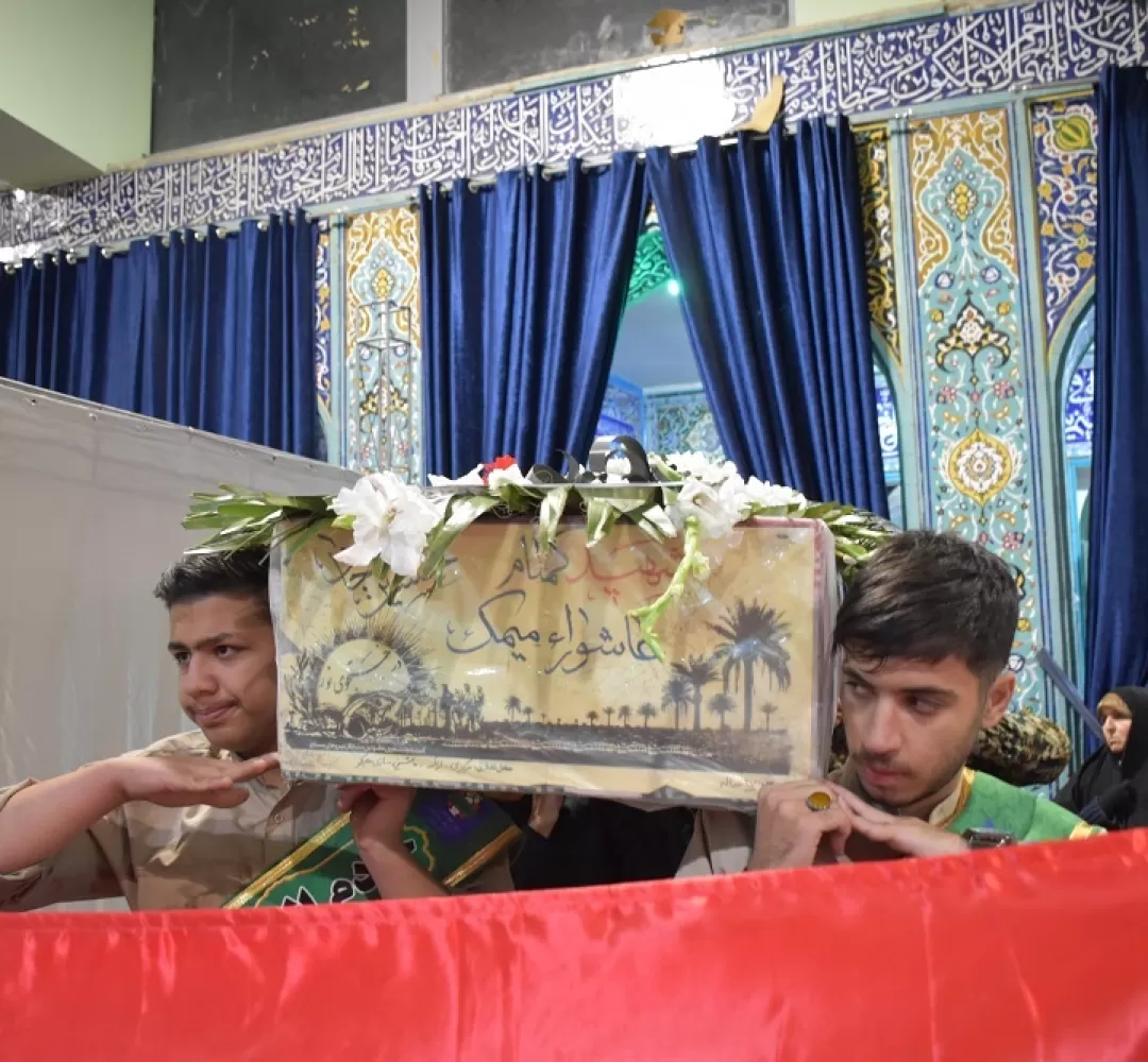 تشییع پیکر مطهر شهید گمنام در مصلای اراک