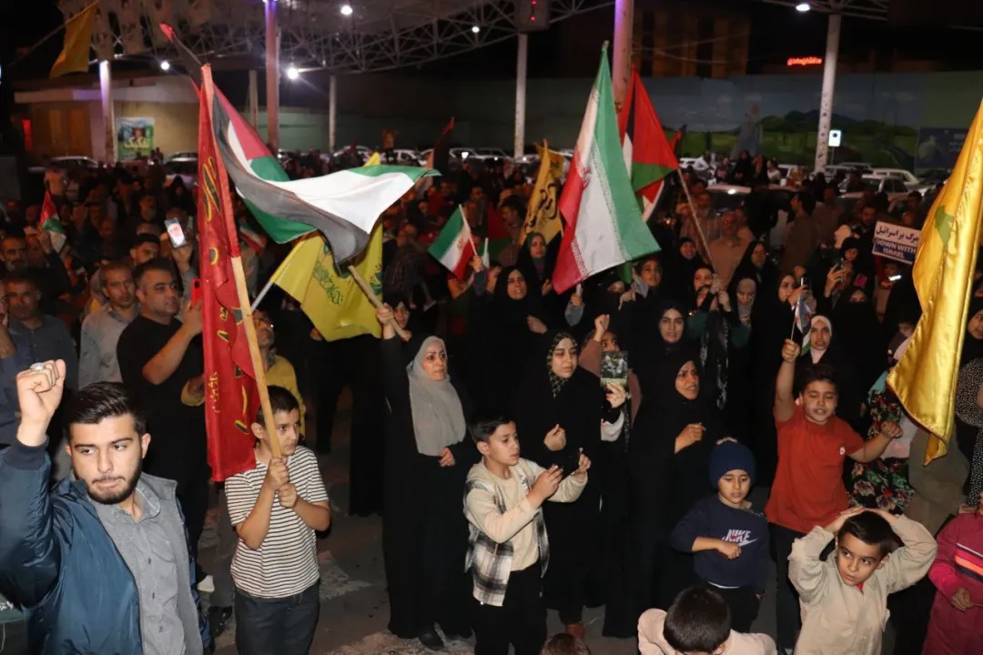 تجمع ساوجی‌ها برای انتقام موشکی ایران