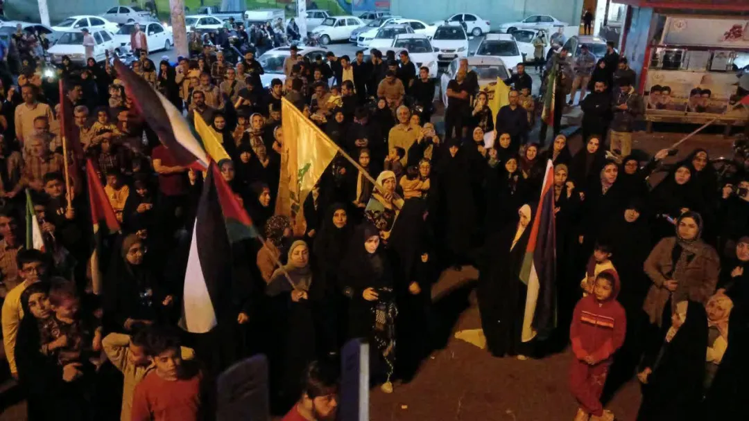 تجمع ساوجی‌ها برای انتقام موشکی ایران