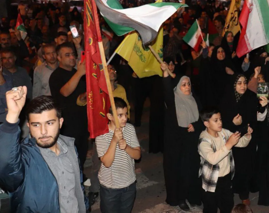 تجمع ساوجی‌ها برای انتقام موشکی ایران