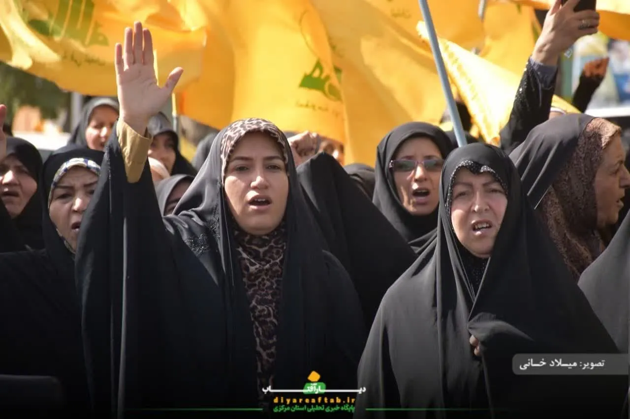 خروش دانش‌آموزان اراکی در حمایت وعده صادق ۲