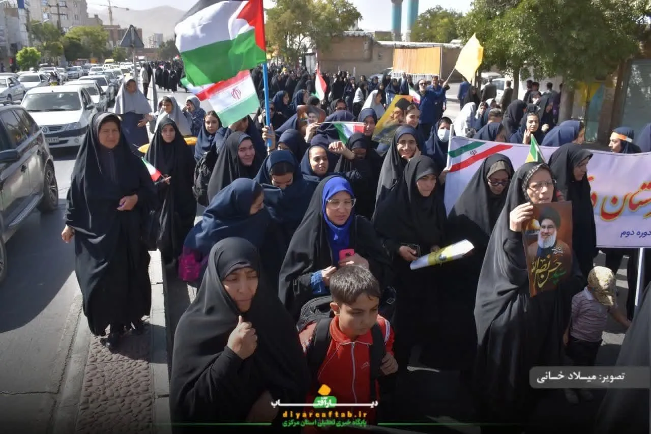 خروش دانش‌آموزان اراکی در حمایت وعده صادق ۲