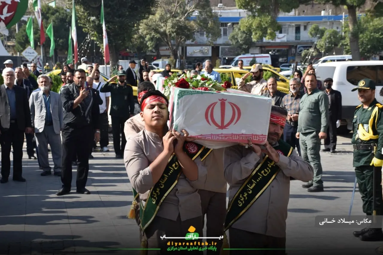 تشییع پیکر جانباز شهید «اسماعیل روشن» در اراک