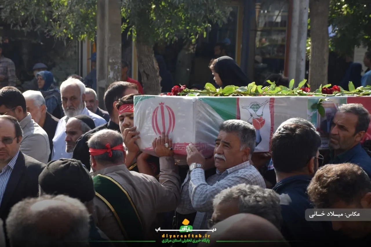 تشییع پیکر جانباز شهید «اسماعیل روشن» در اراک