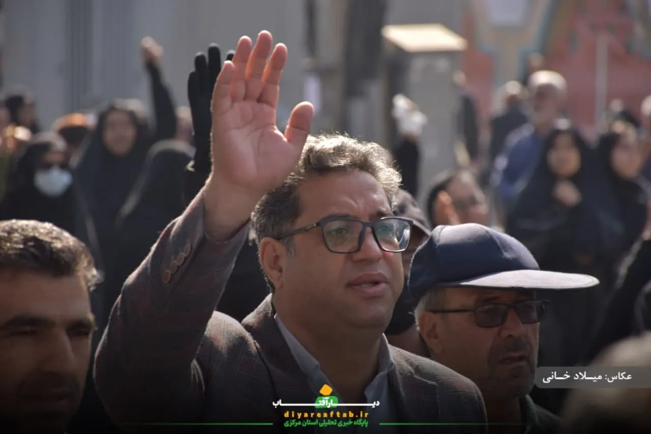 تشییع پیکر جانباز شهید «اسماعیل روشن» در اراک