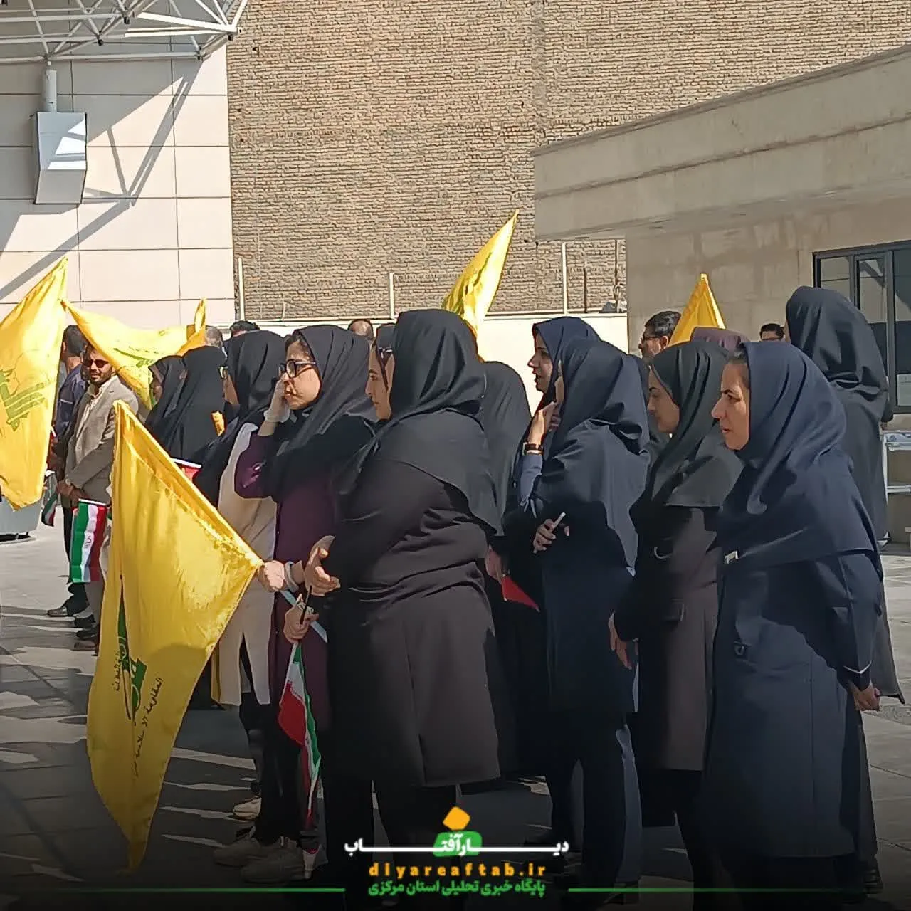تجمع «فریاد علیه کودک‌کشی» در بیمارستان ولیعصر(عج)