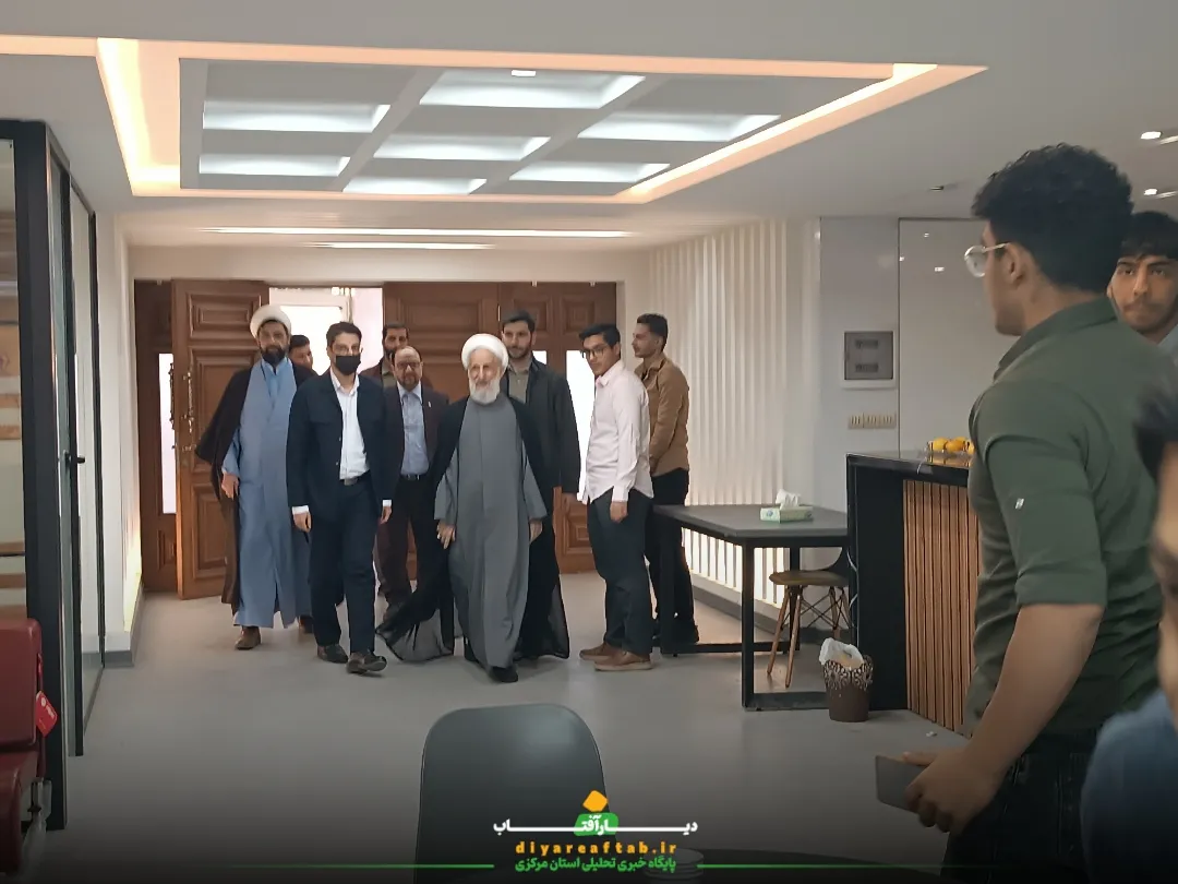 رونمایی کتاب «کیمیازاد» در اراک