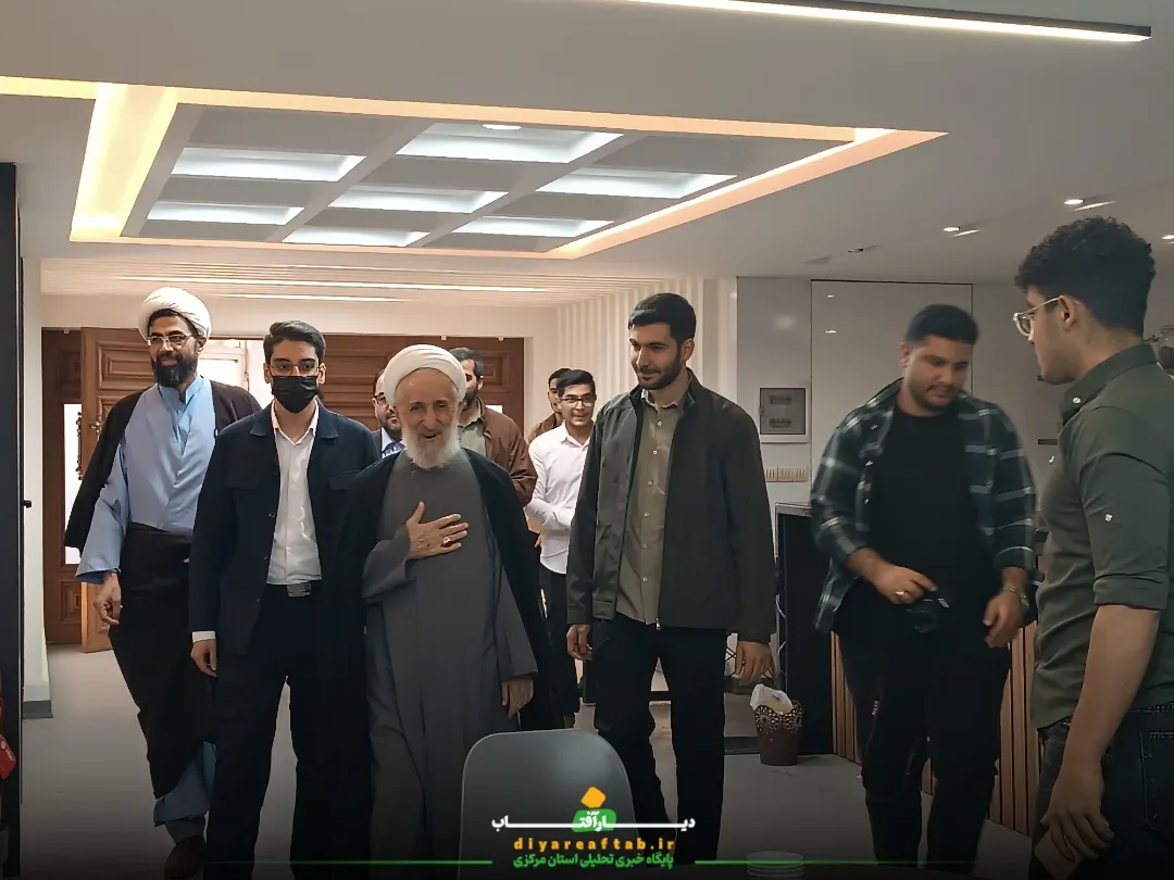 رونمایی کتاب «کیمیازاد» در اراک
