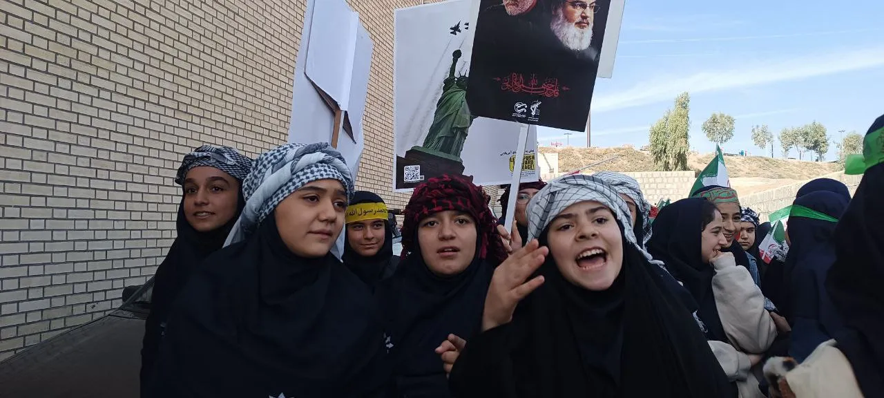 برگزاری همایش بزرگ دانش‌آموزی آغاز نصراللّه در ساوه